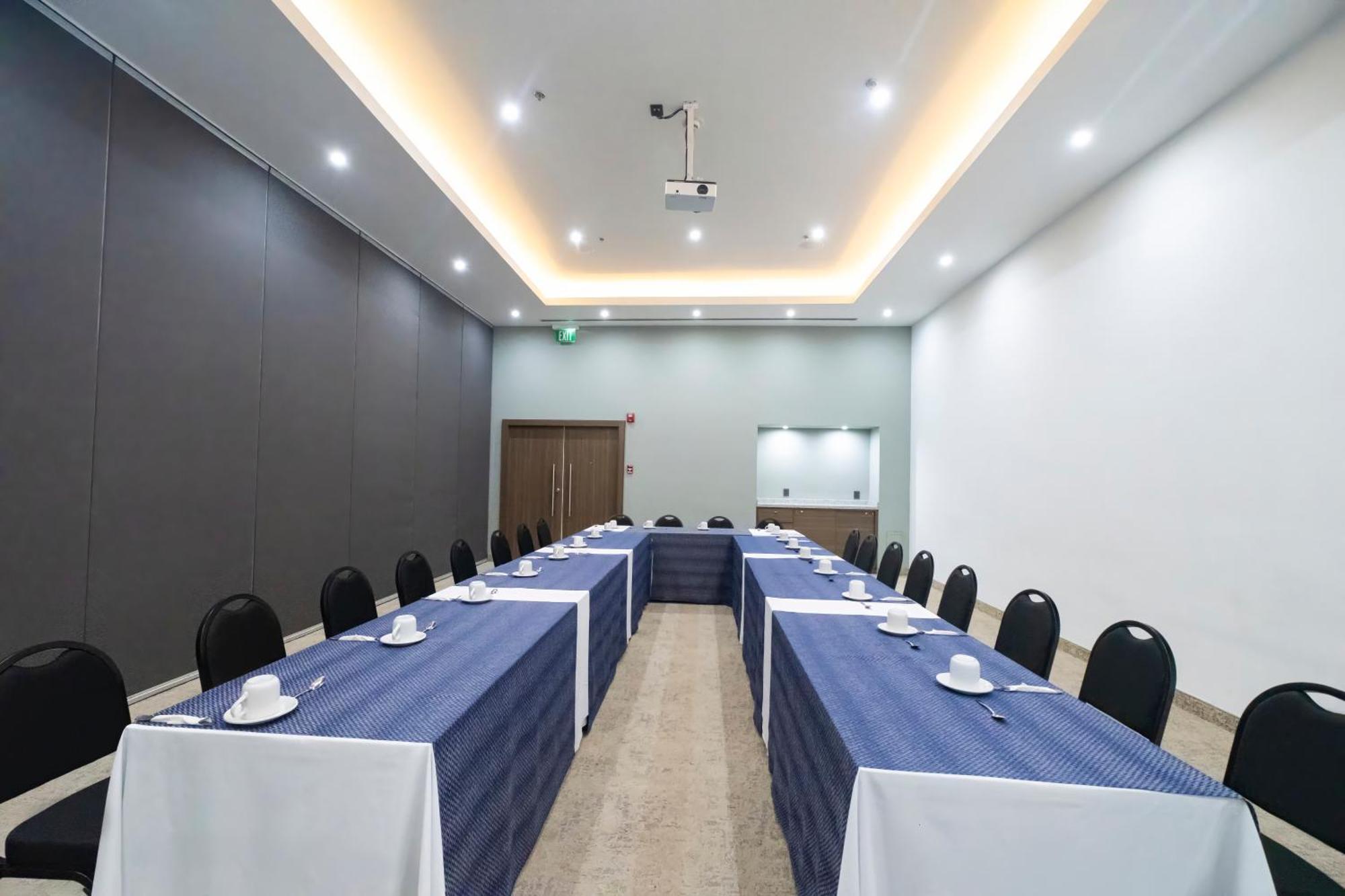 Holiday Inn Uruapan By Ihg Kültér fotó