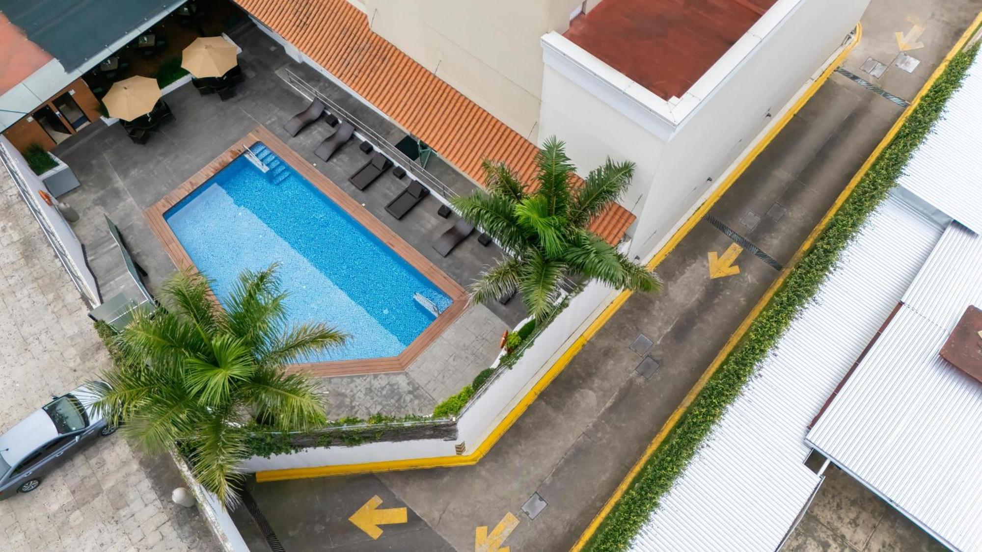 Holiday Inn Uruapan By Ihg Kültér fotó